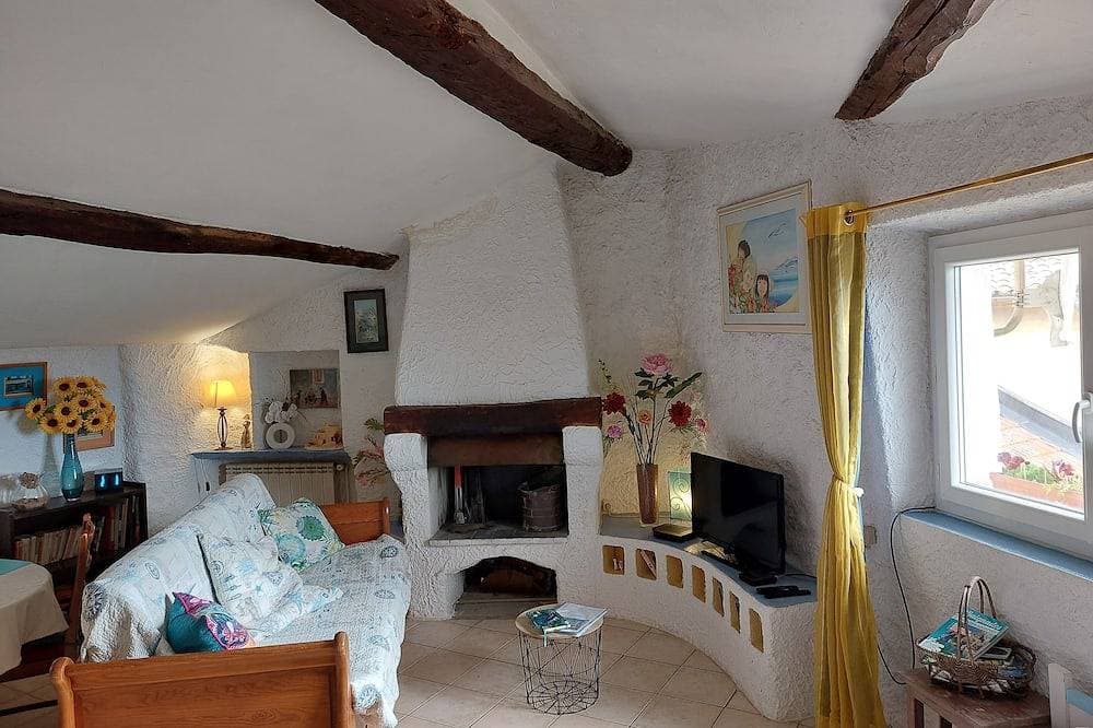 Foto 8 von 30: \"Provenzalischer Charme\", Charakterhaus, klassifiziert 2 *