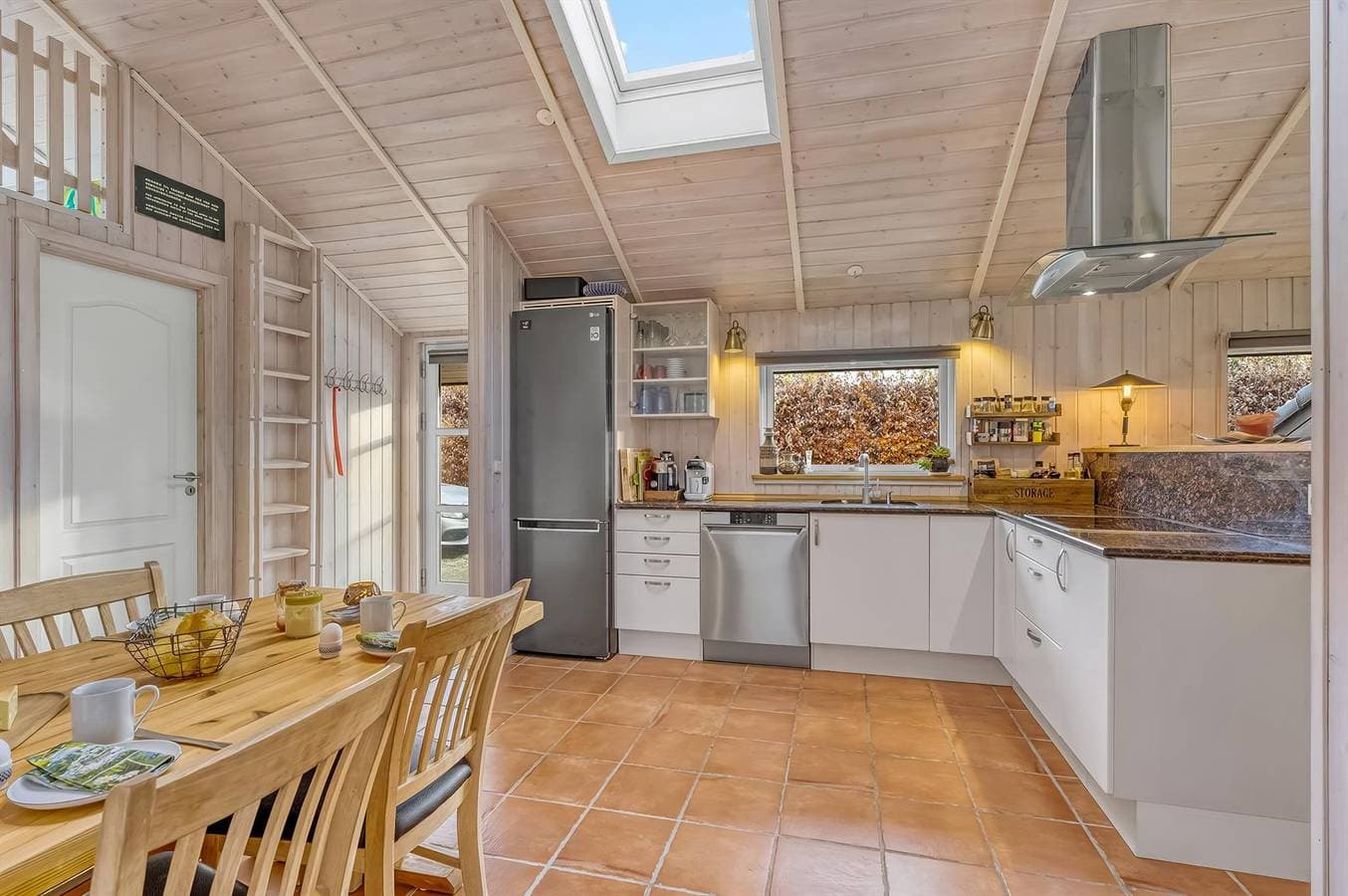 Foto 4 von 16: 2 bedroom home in Stege