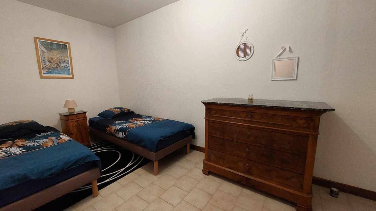 Foto 13 von 25: Three-Bedroom House