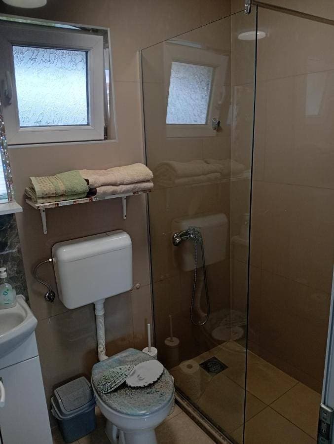 Foto 5 von 8: Quadruple Room