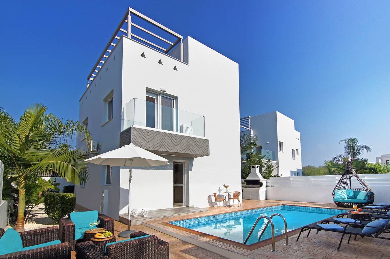 Villa 1