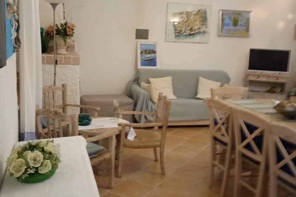 Foto 12 von 26: Unabhängige Villa mit großem Garten und Pool 50 Meter vom Meer entfernt