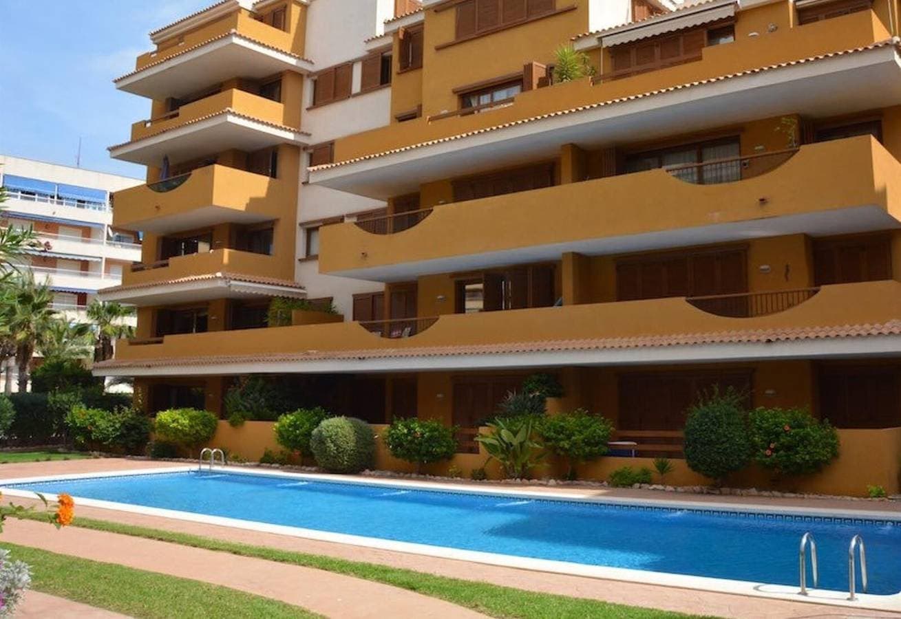 Spacious ground floor apartment 1