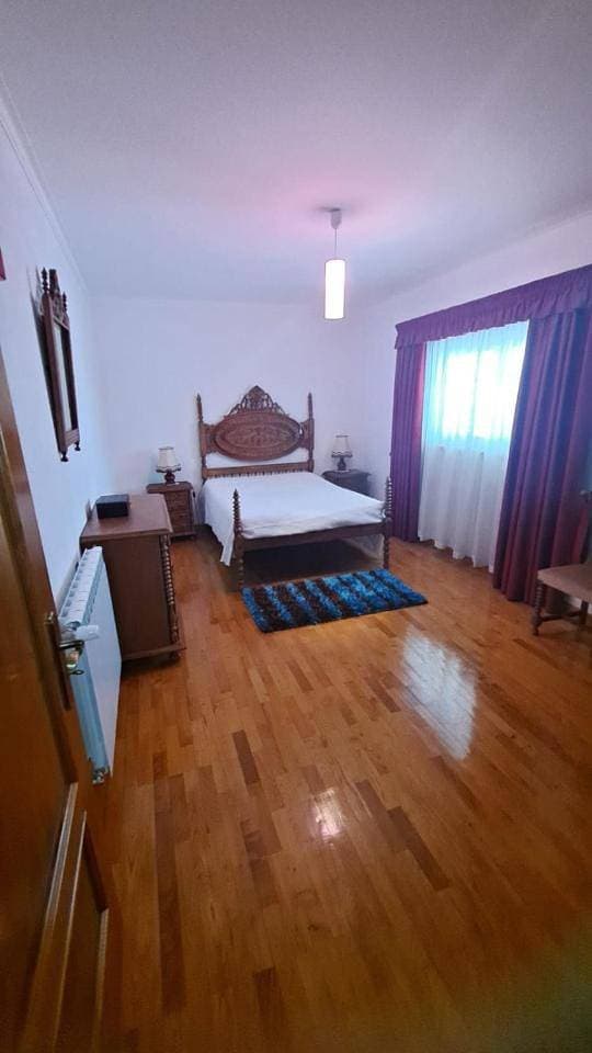Foto 6 von 14: Three-Bedroom House