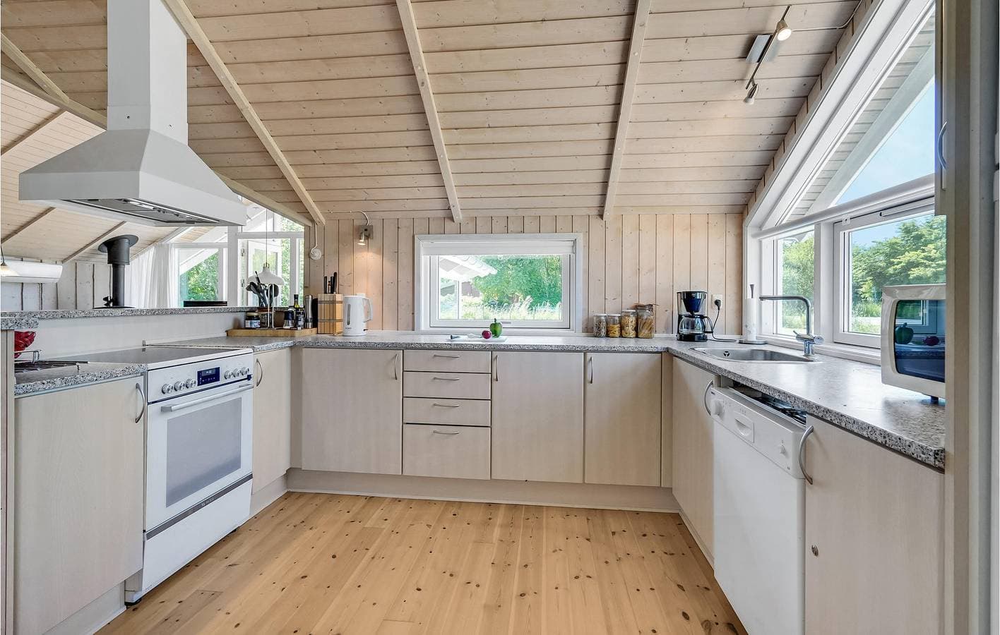 Foto 13 von 26: Ferienhaus für 6 Personen mit Terrasse