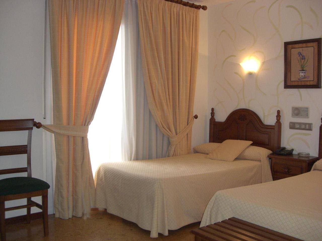 Foto 11 von 12: Double or Twin Room