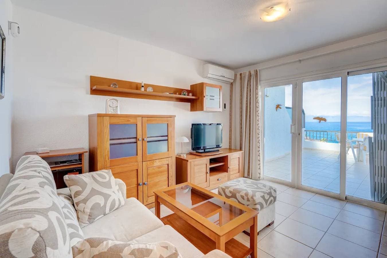 Foto 5 von 32: Ferienwohnung "Los Gigantes Sea View" in Strandnähe mit Gemeinschaftspool und WLAN