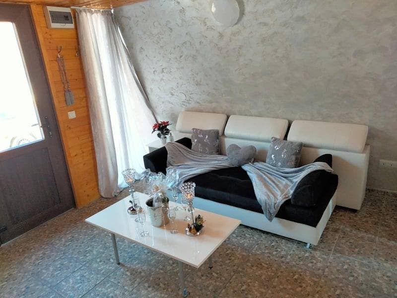 Foto 2 von 32: Blockhütte für 6 Personen mit Pool