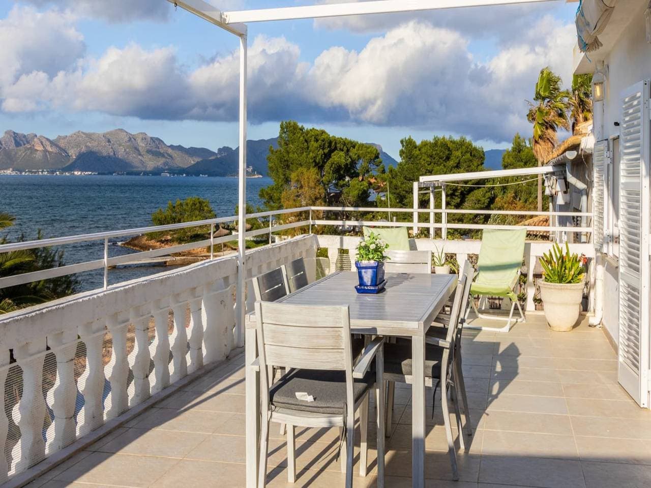 Meerblick-Apartment in Alcúdia mit Balkon 1