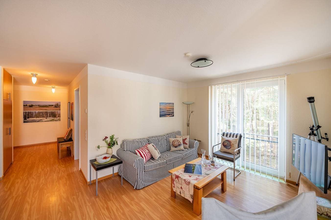 Foto 6 von 15: Appartement mit Balkon und Meerblick, 80 m zum Strand