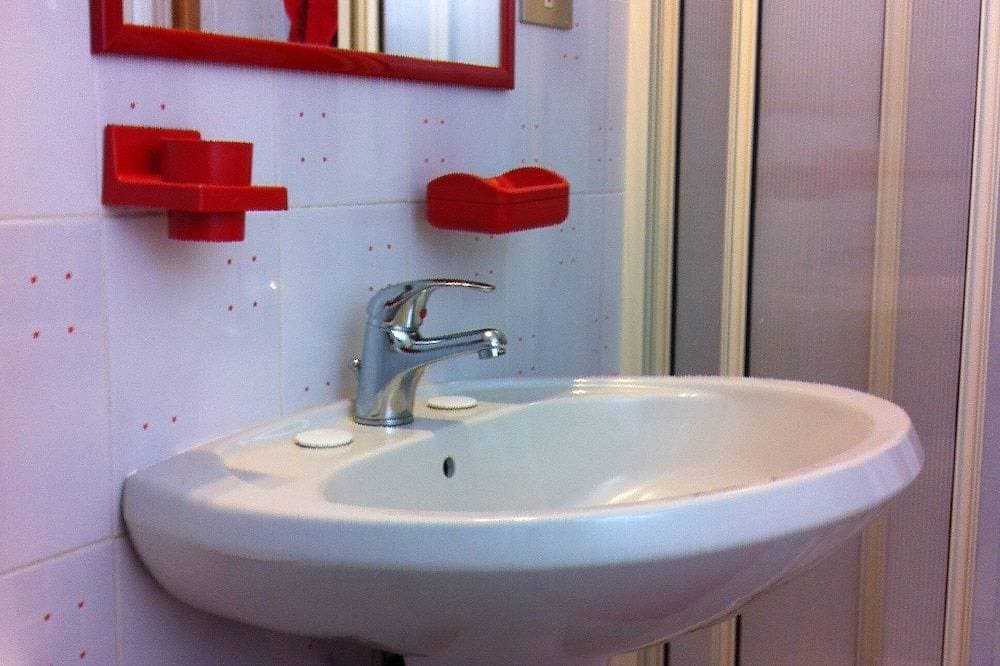 Foto 6 von 16: Studio - 1   Raum - 3/4   Personen