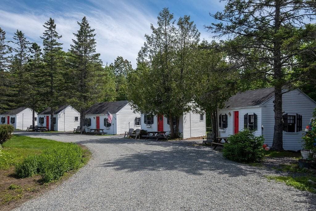 Foto 6 von 25: 10 1Br Acadia Cottage w/AC Open Hearth Inn