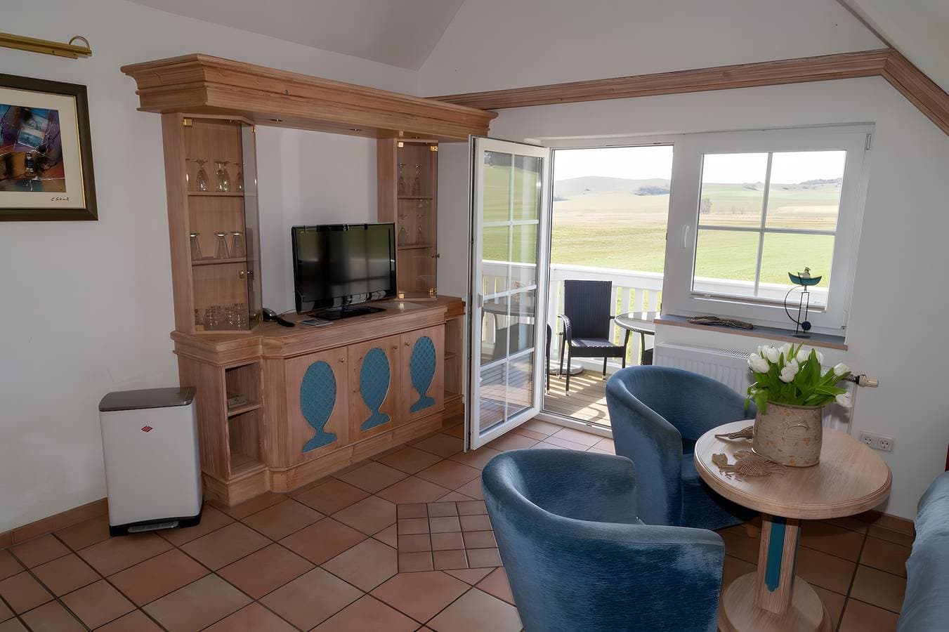 Foto 13 von 24: Ferienwohnung 'Bachstelze' mit Meerblick, Gemeinschaftsterrasse und Wi-Fi