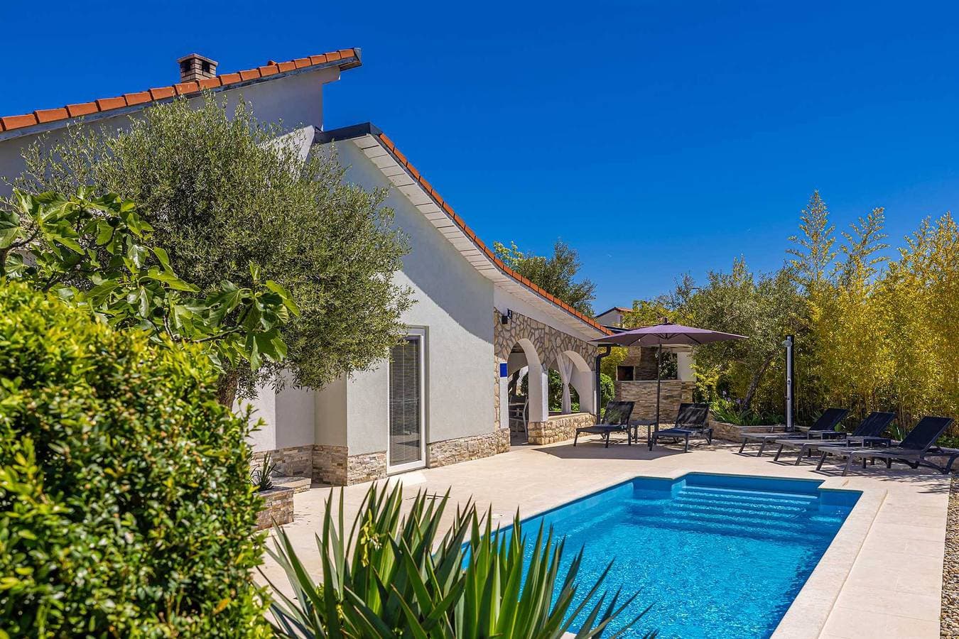 Foto 3 von 30: Ferienhaus Kai mit privatem Pool