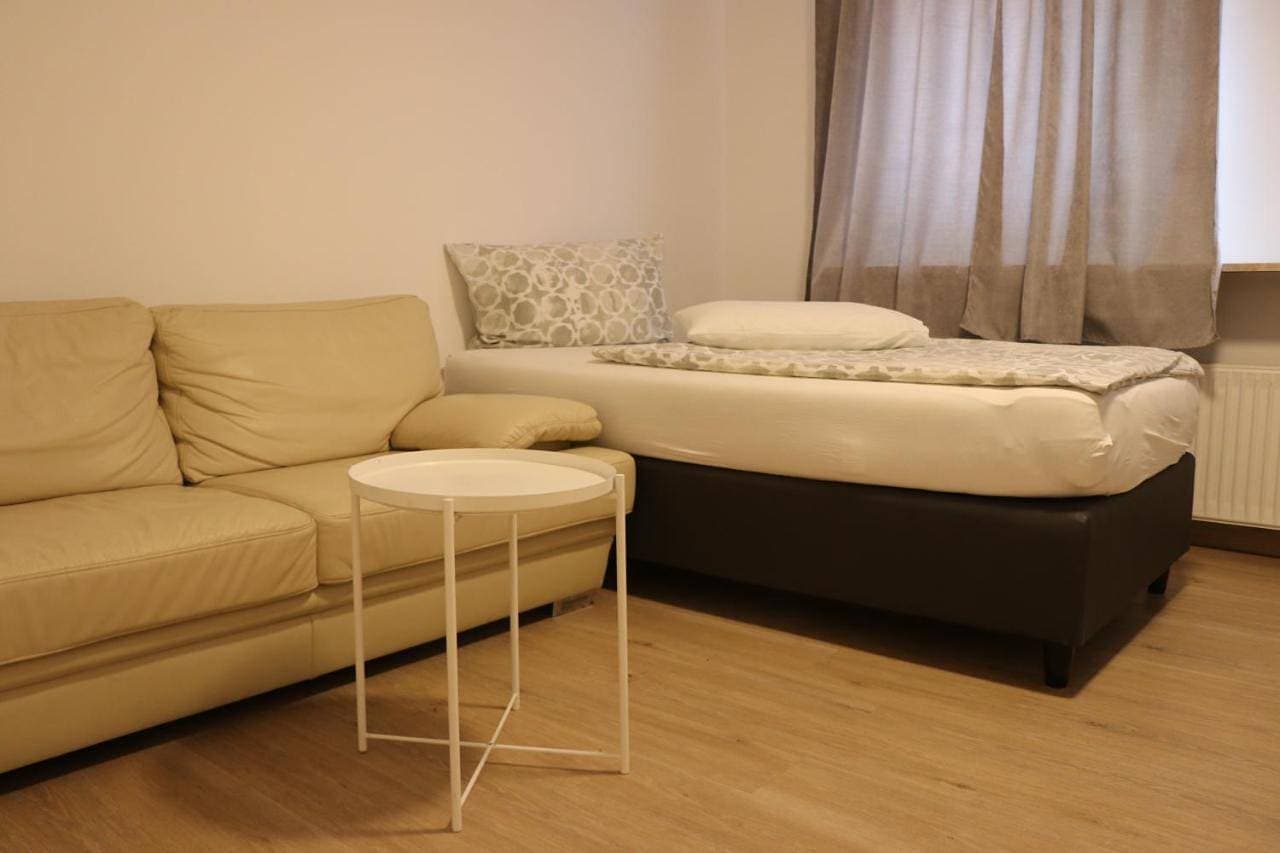 Foto 5 von 14: Double room with shared kitchen B1