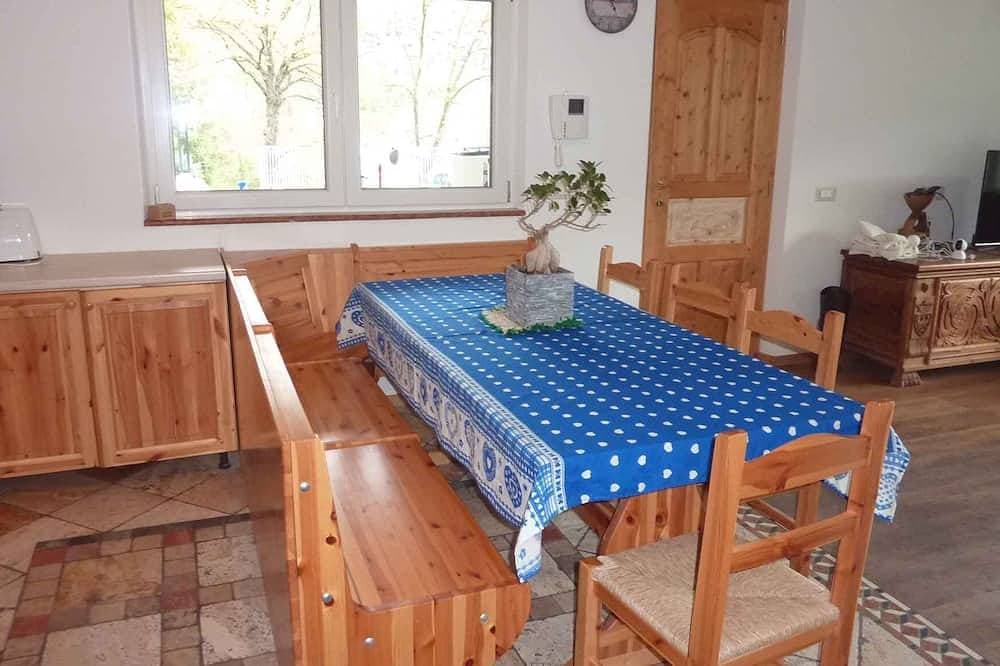 Foto 13 von 24: Ferienwohnung mit Terrasse und Parkplatz