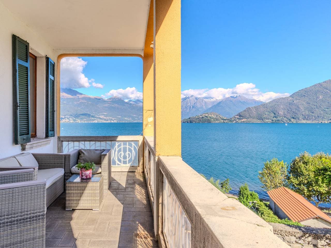 Grosse, komfortable Villa Umberta 1