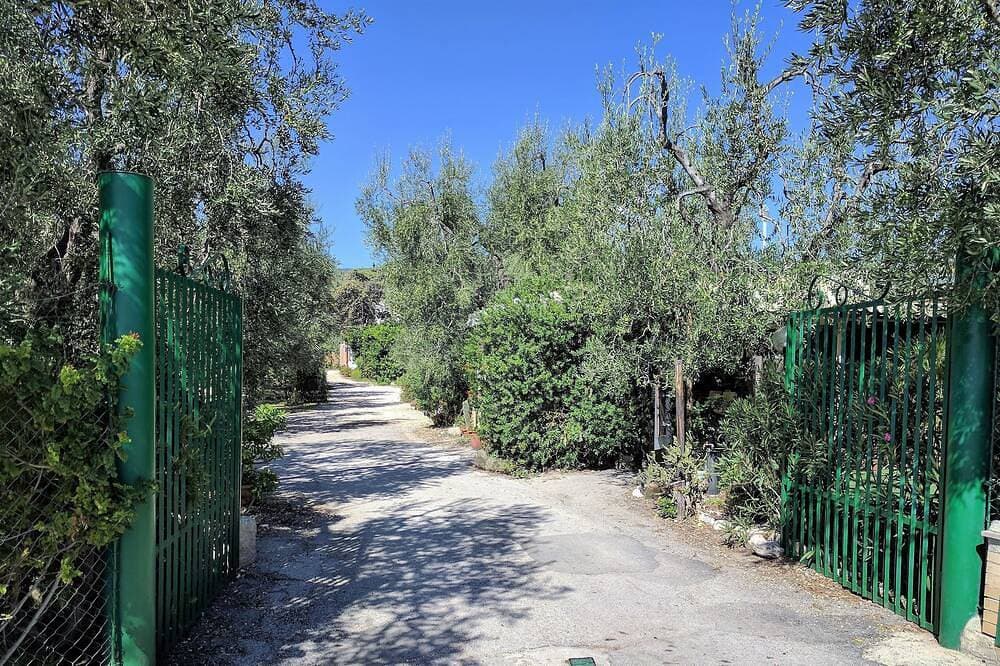 Zweizimmerwohnung am sehr schönen Meer in Mattinata, Gargano 1