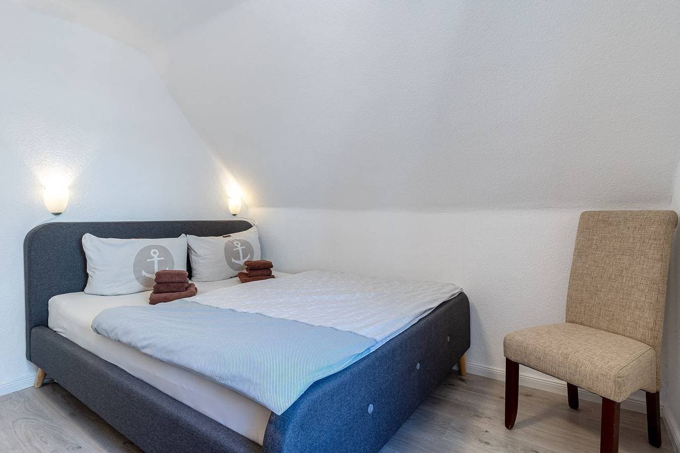 Foto 4 von 29: Schöne 2-Zimmerwohnung im 1. Obergeschoss mit Balkon im Ortsteil Dorf