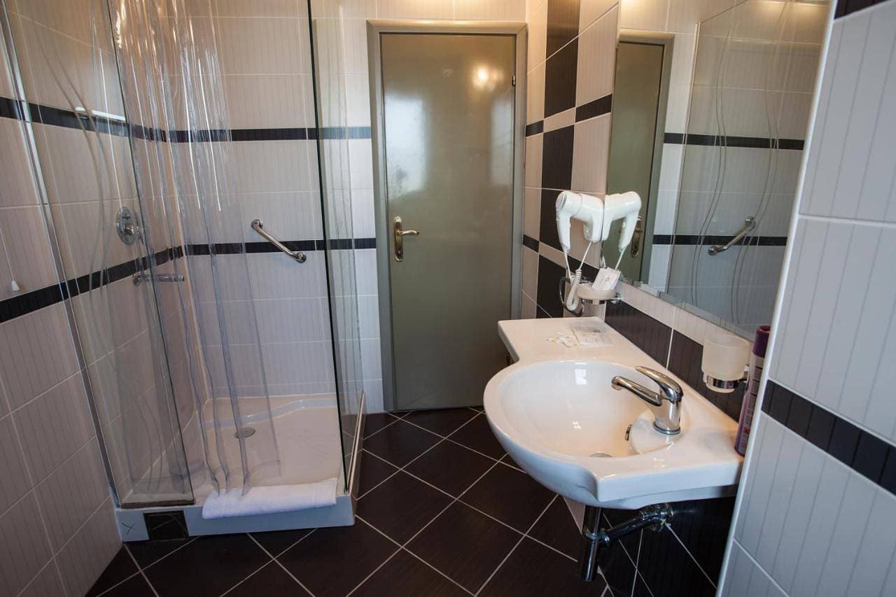 Foto 13 von 23: Comfort Double Room with Complementary Spa