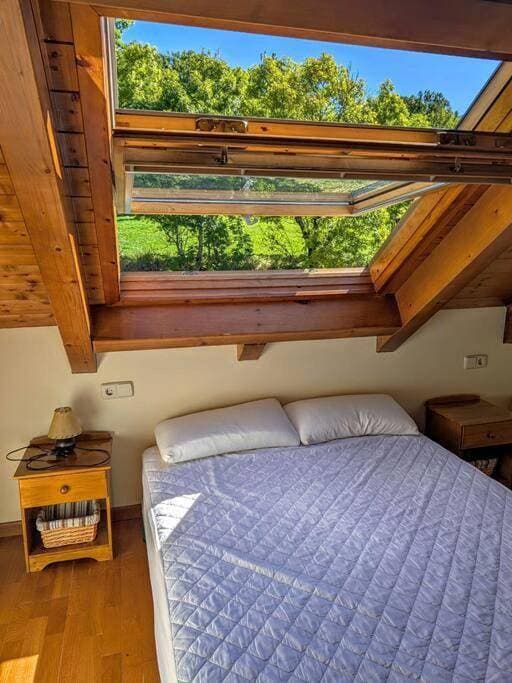 Foto 7 von 51: Three-Bedroom Apartment with Mountain View