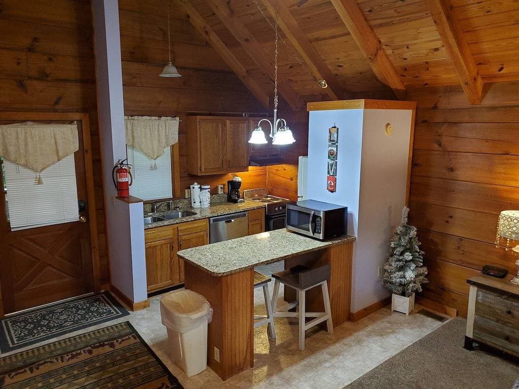 1 Schlafzimmer Hütte in der Nähe der Innenstadt von Gatlinburg, Nationalpark und Arts & Crafts 1