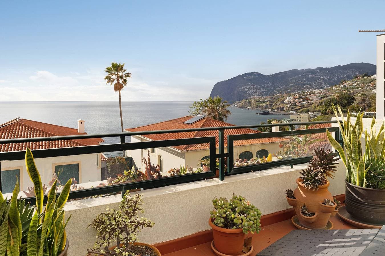 Foto 5 von 25: Luzias Ferienwohnung mit Meerblick, WLAN & Balkon