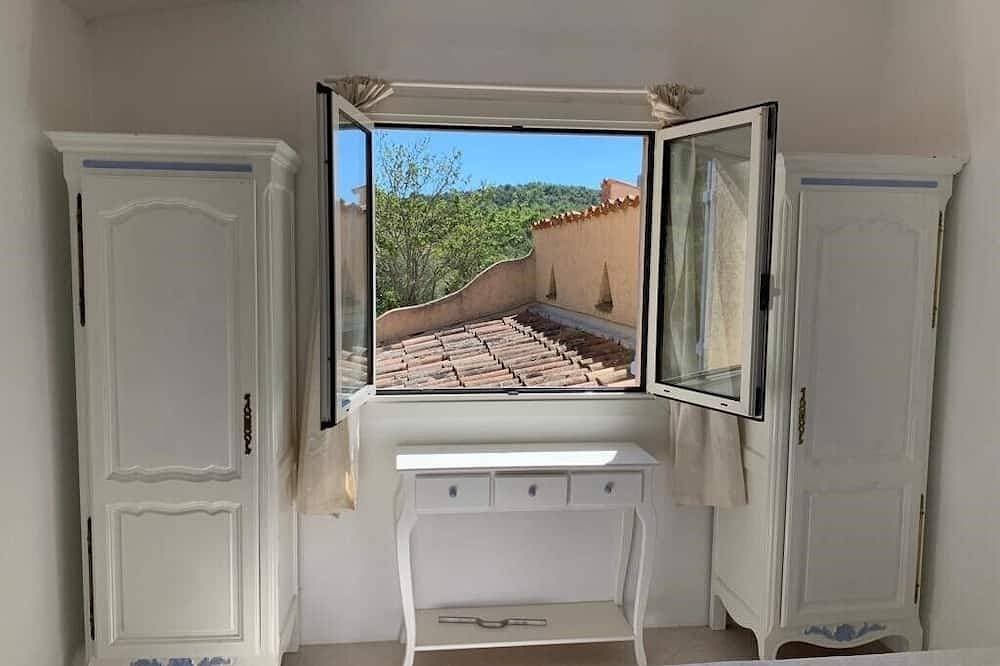Foto 8 von 30: Geräumige Villa mit Pool und atemberaubenden Aussichten