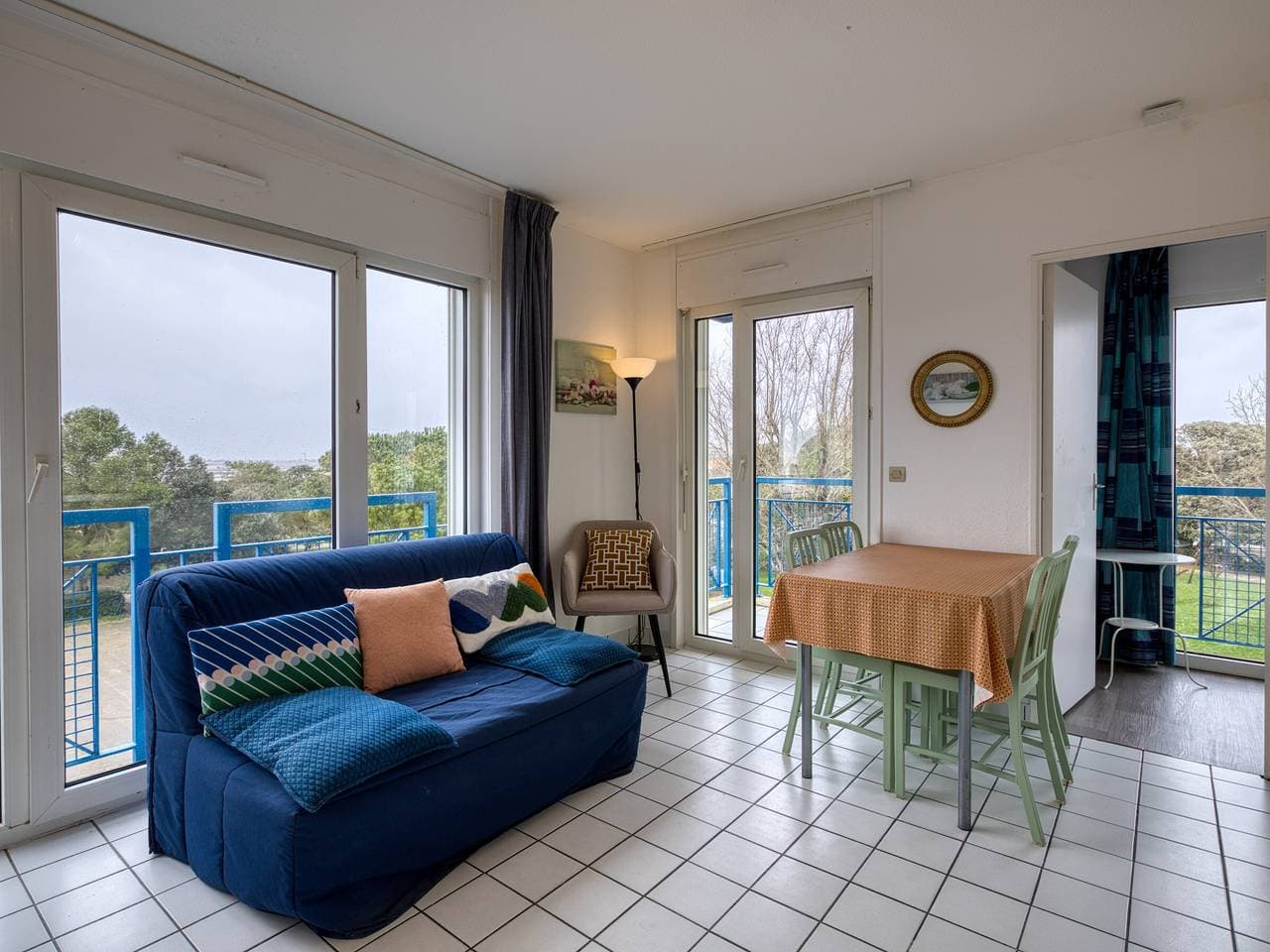 Châtelaillon-Plage: Meerblick-Apartment für 2 mit Pool 1