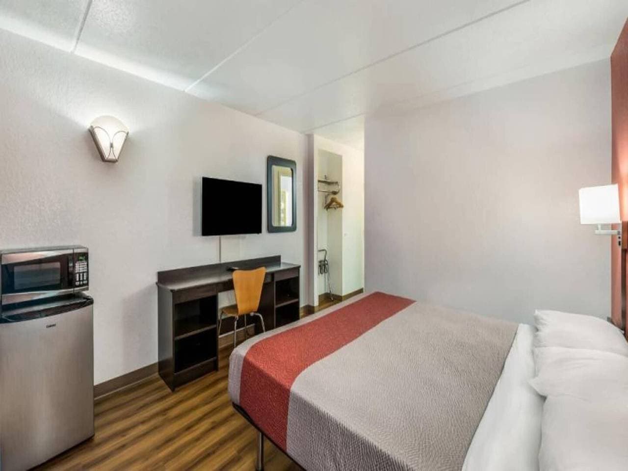 Foto 10 von 35: 1 Kingsize-Bett | Nichtraucher