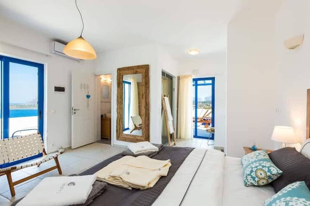 Foto 2 von 30: Villa Sun in Kalathas with amazing sea view!