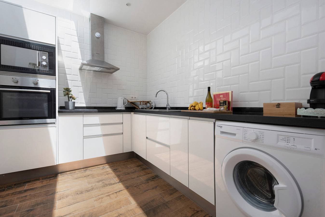 Foto 11 von 32: Ferienhaus 'Bella Home' mit Meerblick, Terrassen und WLAN
