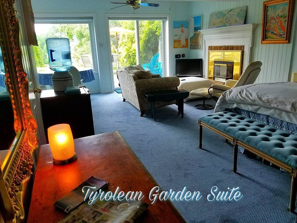 Foto 5 von 29: Das Van Gogh Zimmer in der privaten Villa