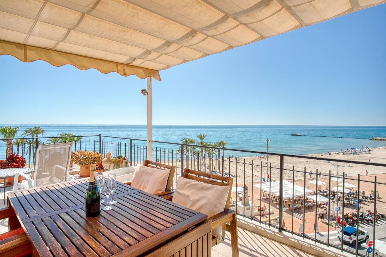 Foto 4 von 28: Ferienhaus 'Casa amarilla del mar piso 3y4' mit Meerblick, WLAN & Klimaanlage