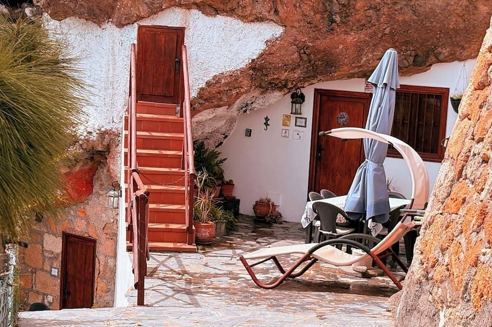 Cave House in ökologischen privaten Anwesen mit einer spektakulären Aussicht 1