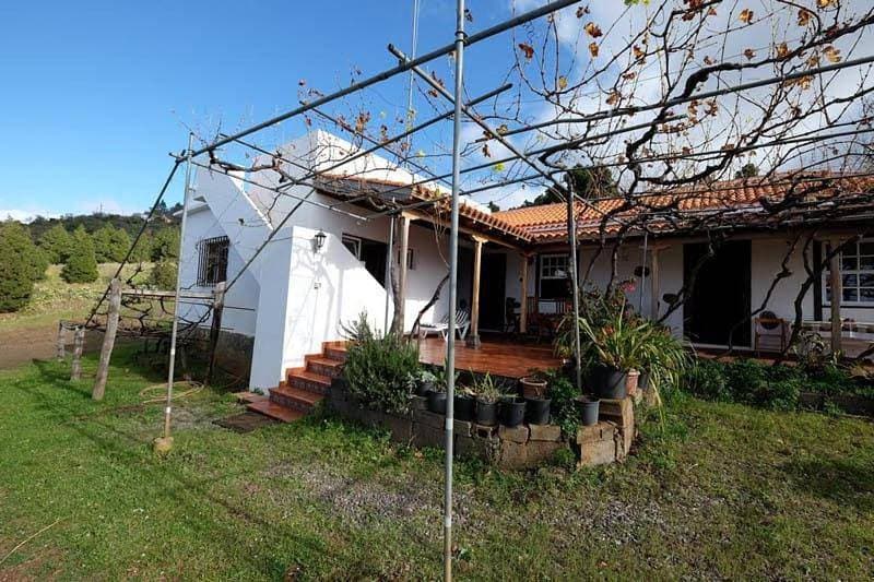 Foto 3 von 41: Three-Bedroom House