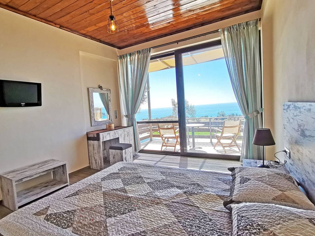 Foto 10 von 20: Ferienhaus für 4 Personen mit Pool