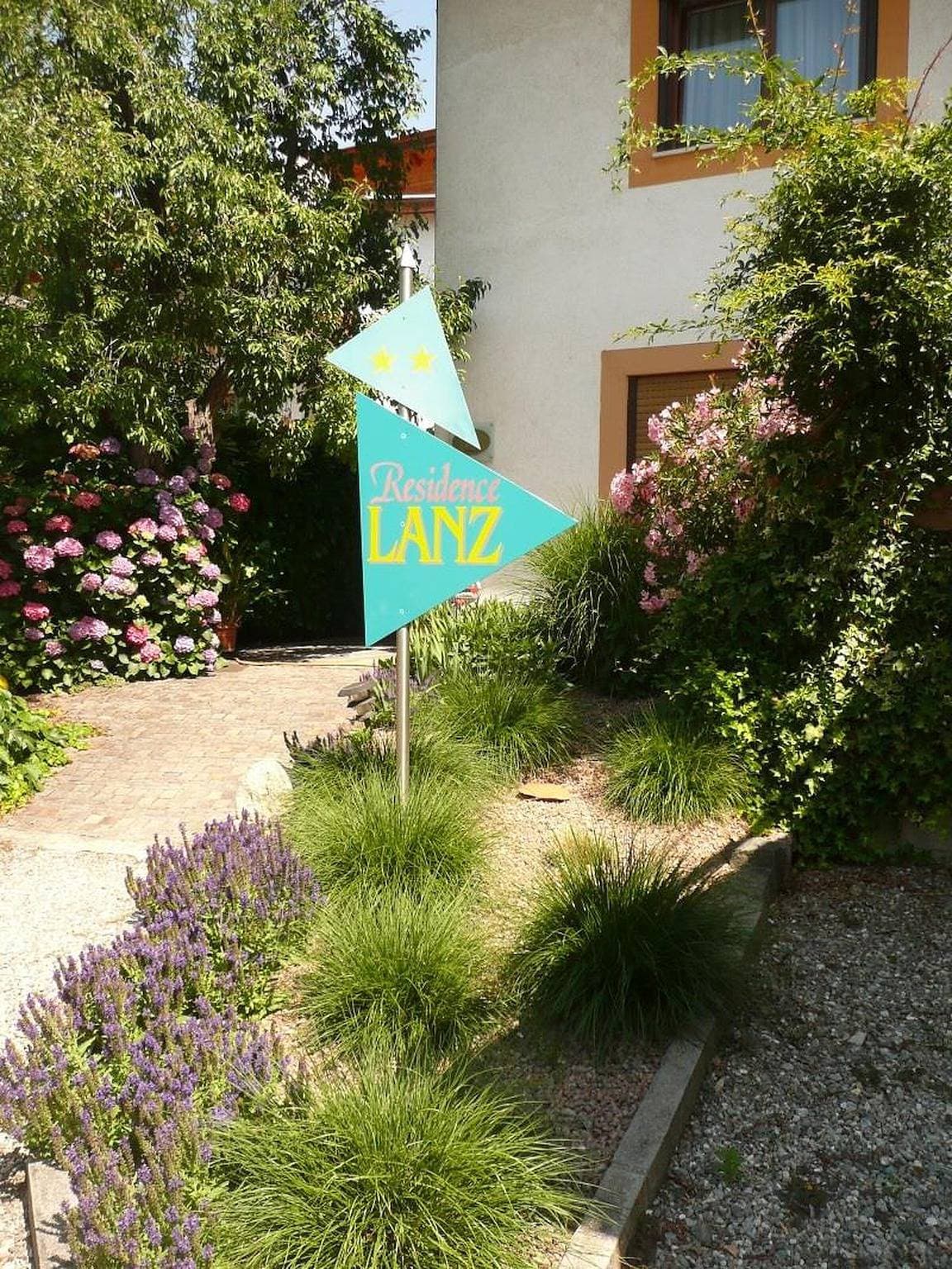 Foto 10 von 10: 'Ferienwohnung Lanz 2' mit Bergblick, Privatem Garten und WLAN