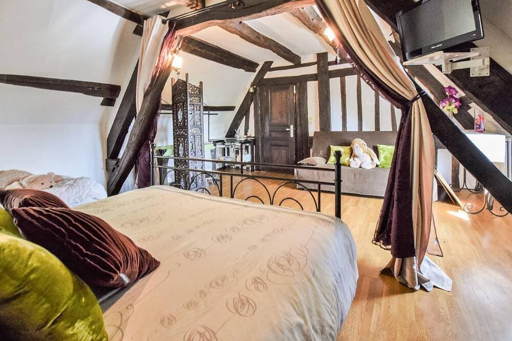 Foto 5 von 25: Maison avec piscine couverte