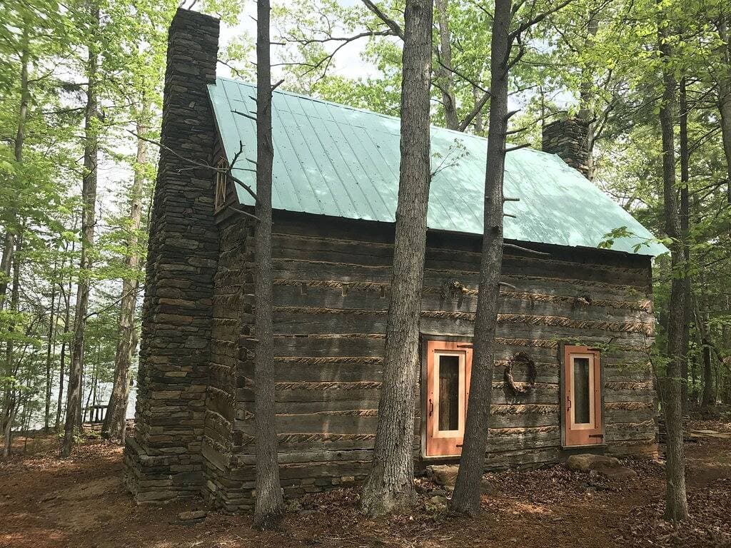 Foto 12 von 39: Unser 3. großes Jahr / Einzigartige historische Blockhütte mit eigenem Strand, 300 Ft Front
