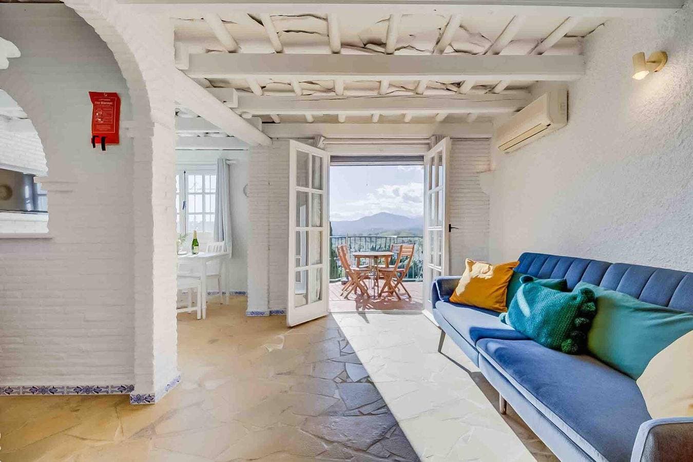 Foto 4 von 35: Ferienwohnung 'Golfplatzblick' mit Bergblick, Wi-Fi und Klimaanlage