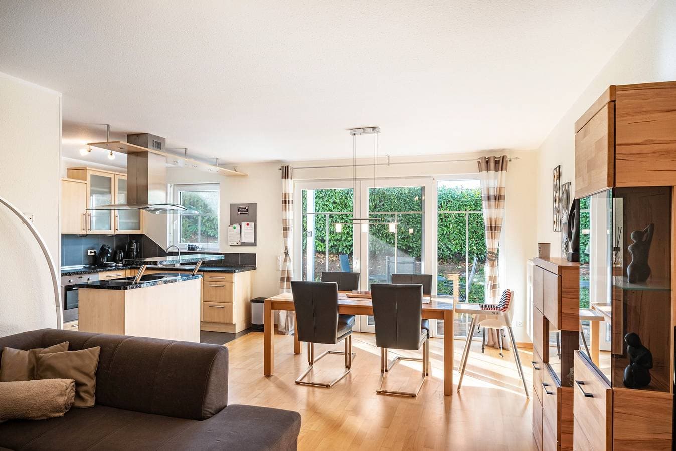 Foto 2 von 22: Ferienwohnung "Katjas Ferienwohnung" mit WLAN und Terrasse; Parkplatz vorhanden