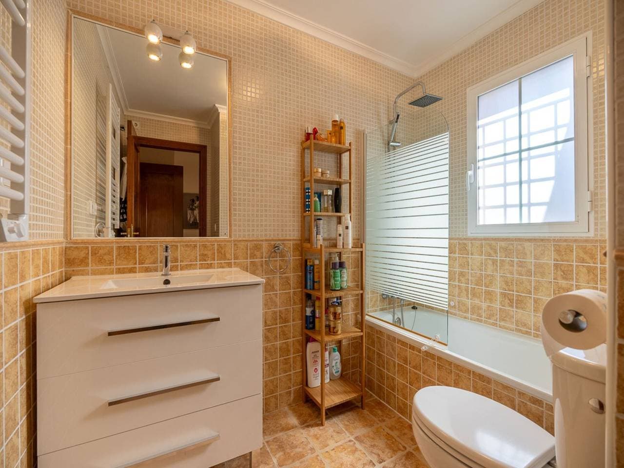Foto 10 von 37: Villa für 4 Personen mit Pool