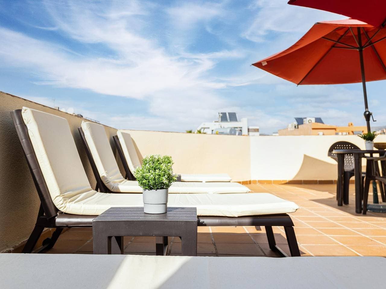 Foto 2 von 34: Ferienwohnung für 2 Personen mit Balkon/Terrasse