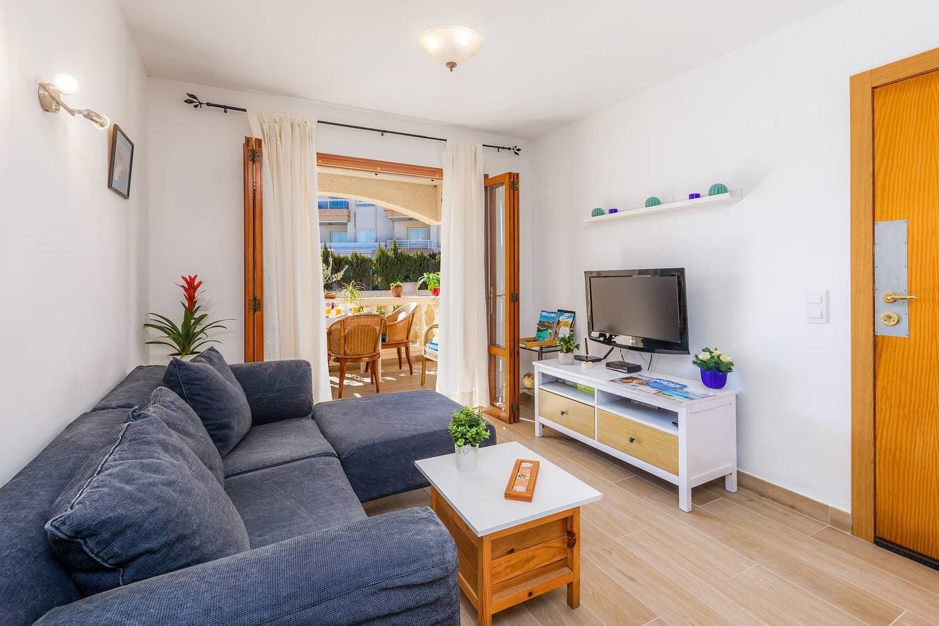 Foto 7 von 25: Ferienhaus "Can Nogueras" mit WLAN, Balkon, Terrasse, Gemeinschaftspool und Garten