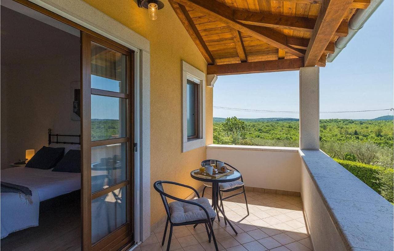 Foto 13 von 32: Four-Bedroom Holiday Home