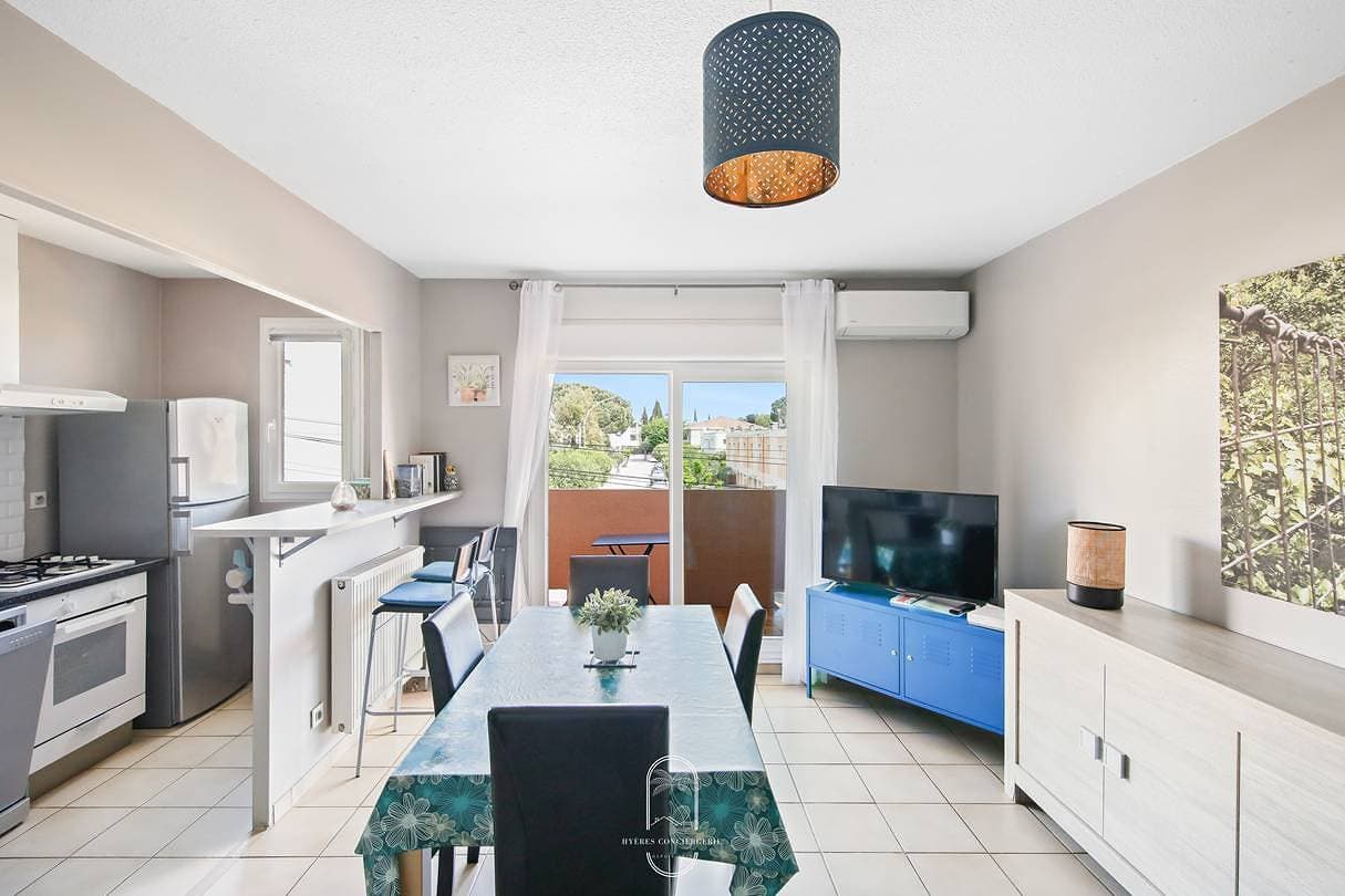 Foto 7 von 15: Ferienwohnung für 4 Personen mit Balkon/Terrasse