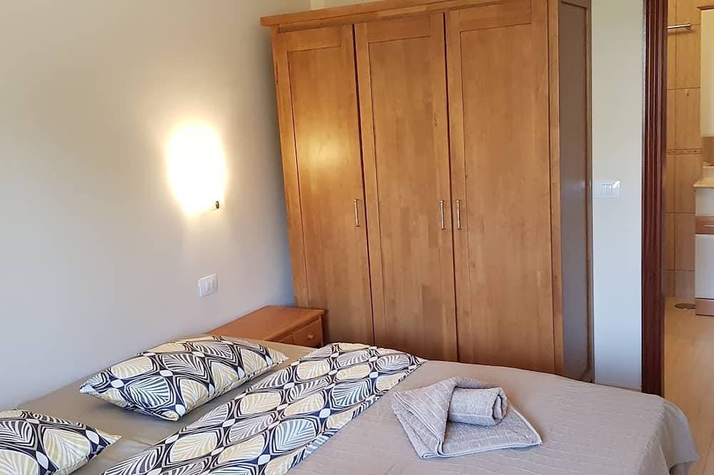 Foto 7 von 30: Schöne 2 Schlafzimmer + 2 Badezimmer Wohnung im Zentrum von Arona