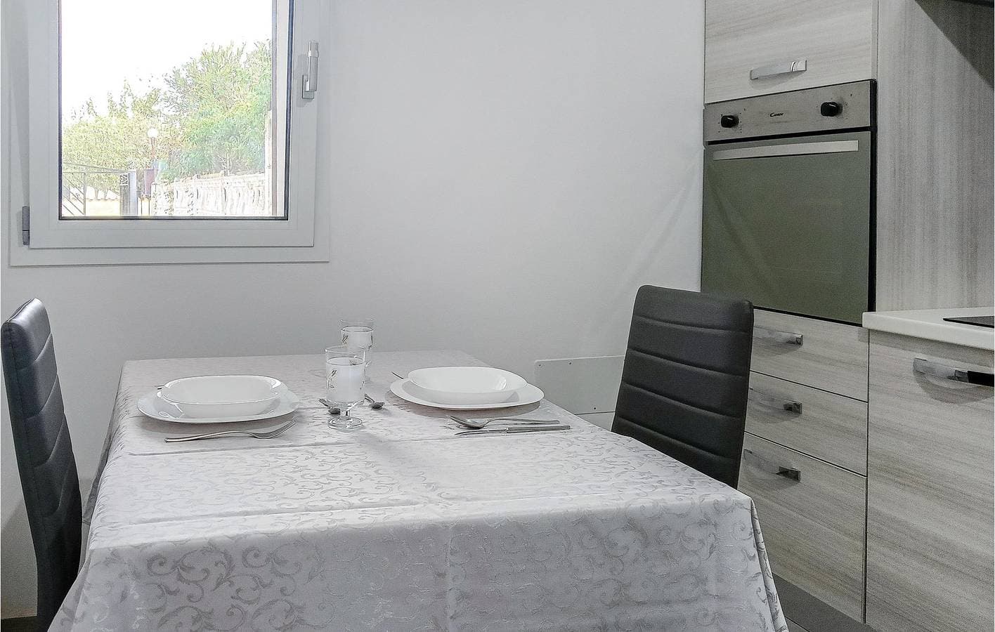 Foto 12 von 21: Gemütliches Küstenappartement mit Parkplatz und Terrasse