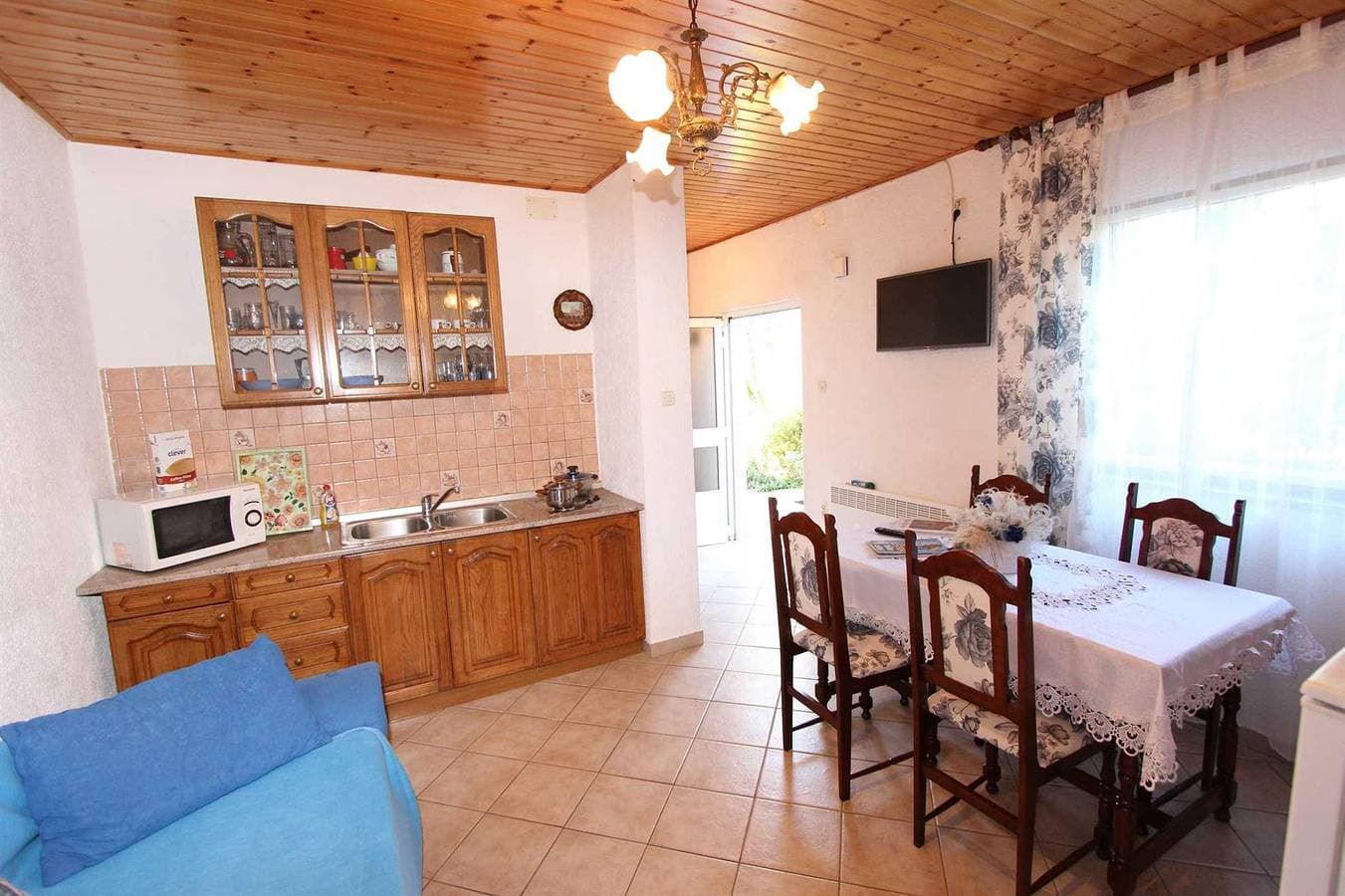 Foto 11 von 15: Giorgia Ferienwohnung mit 1 Schlafzimmer mit Terrasse 2